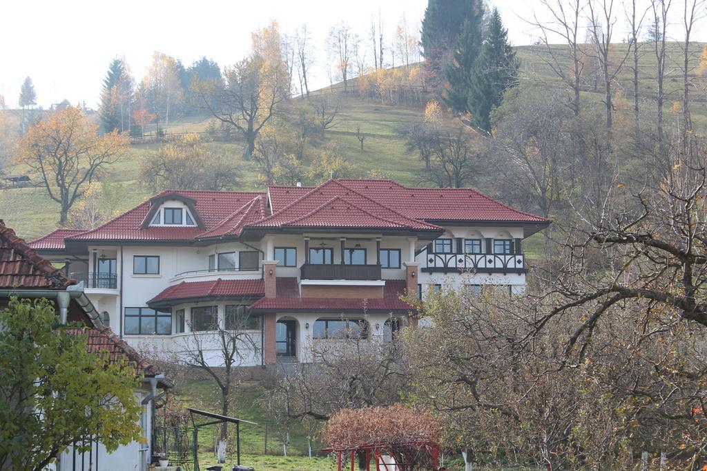 Conacul Bratescu Hotell Bran  Exteriör bild
