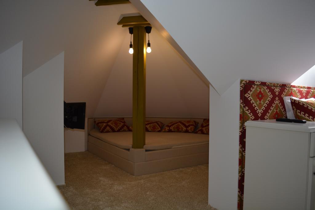 Conacul Bratescu Hotell Bran  Exteriör bild
